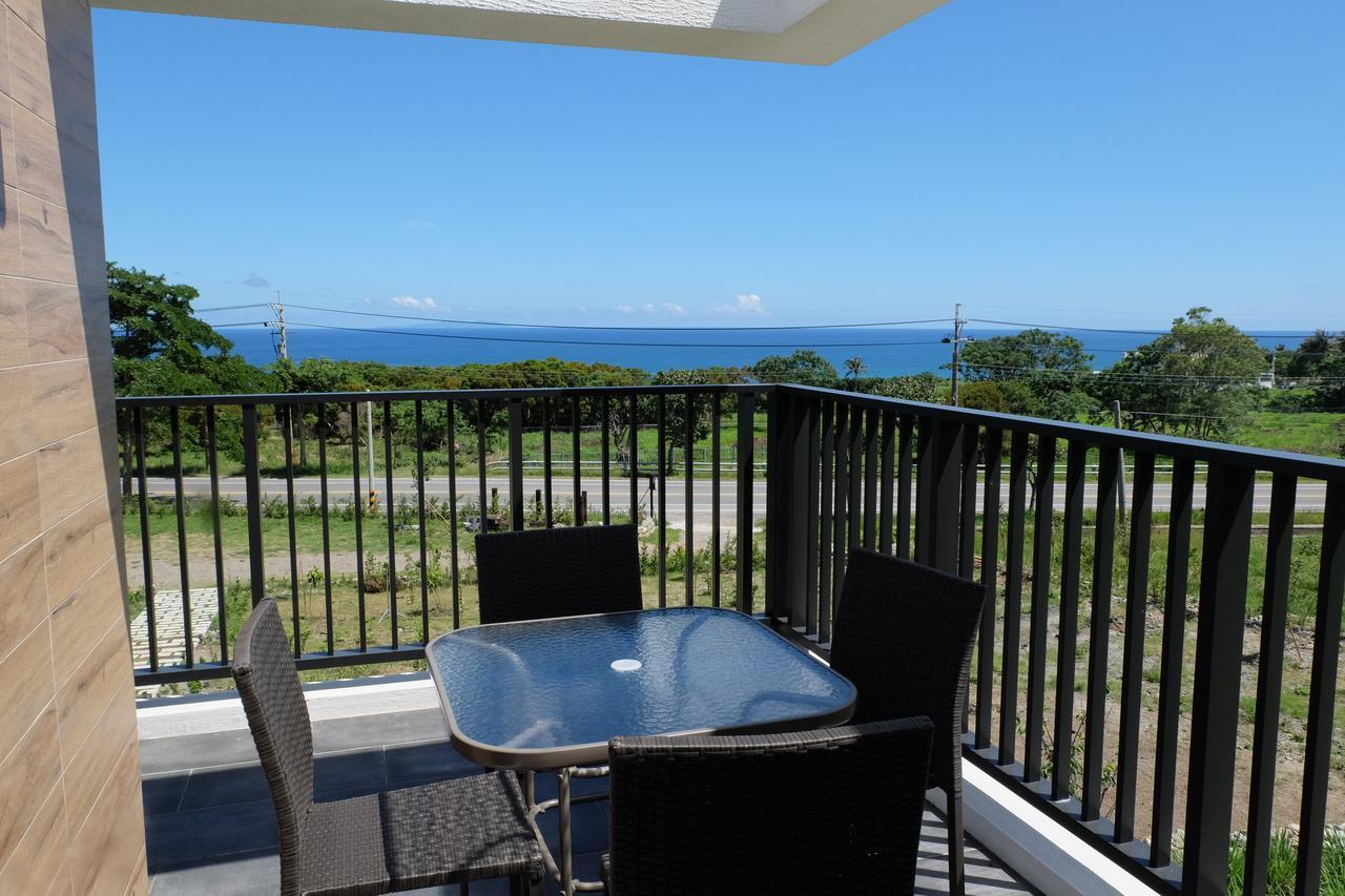Moonlit Seaview Homestay Donghe Exterior photo