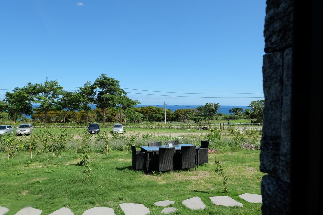 Moonlit Seaview Homestay Donghe Exterior photo